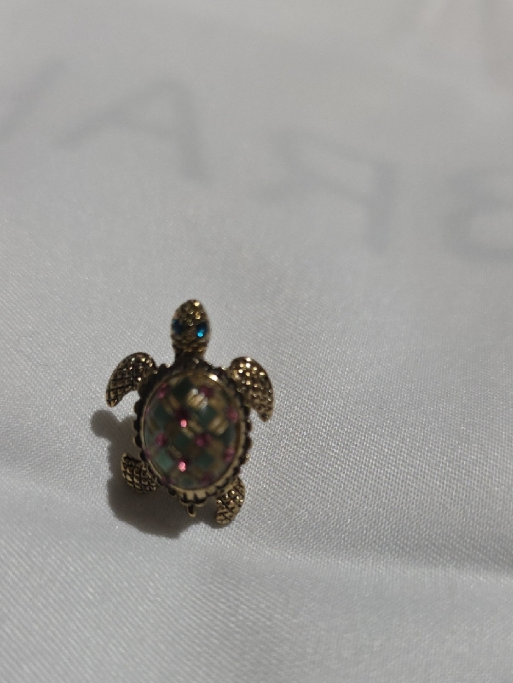 Betsey Johnson Gold Tone Multicolor Turtle Stud Earrings‎ - Picture 7 of 9